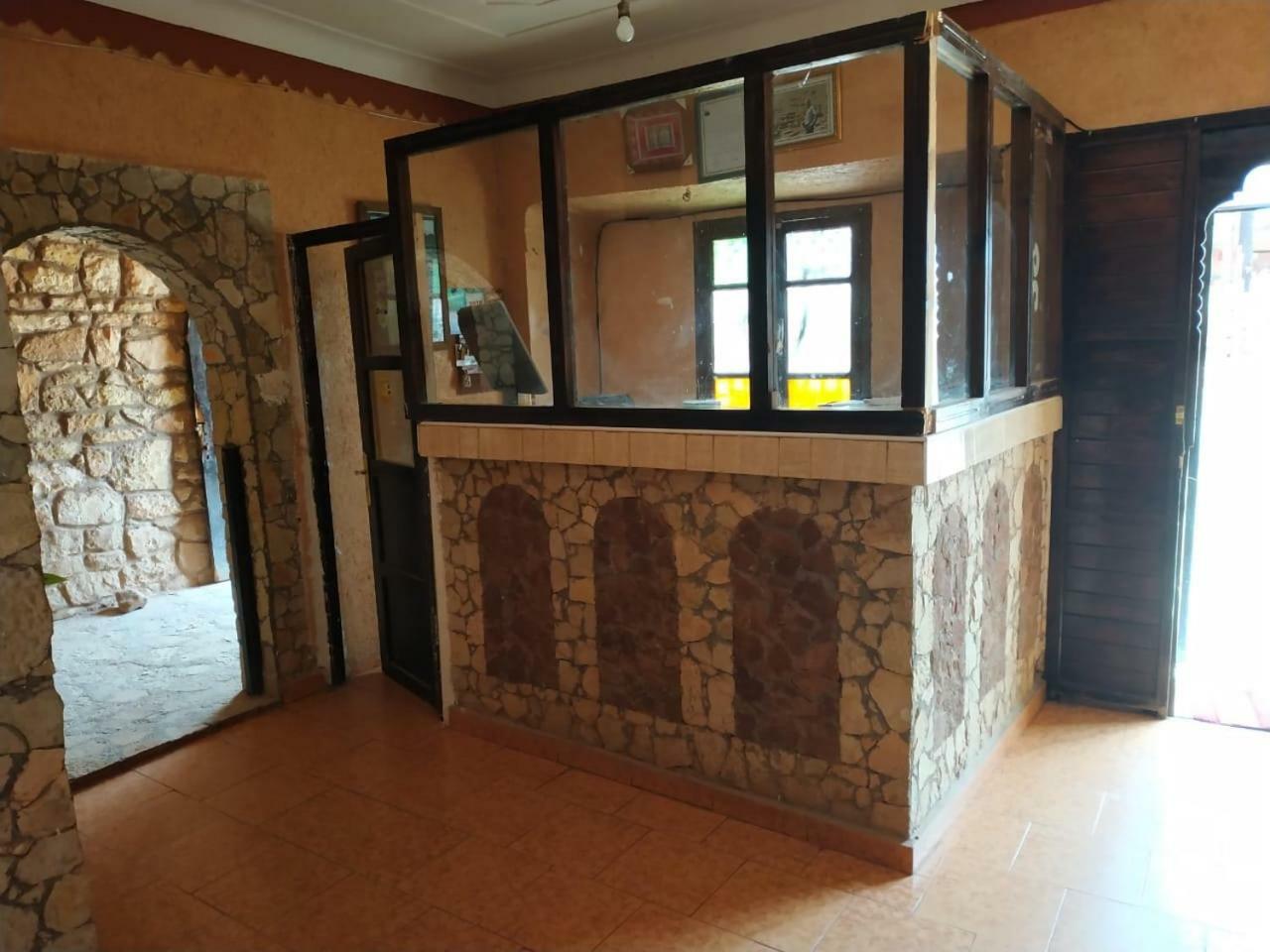 Auberge Restaurant เทเลาท์ ภายนอก รูปภาพ